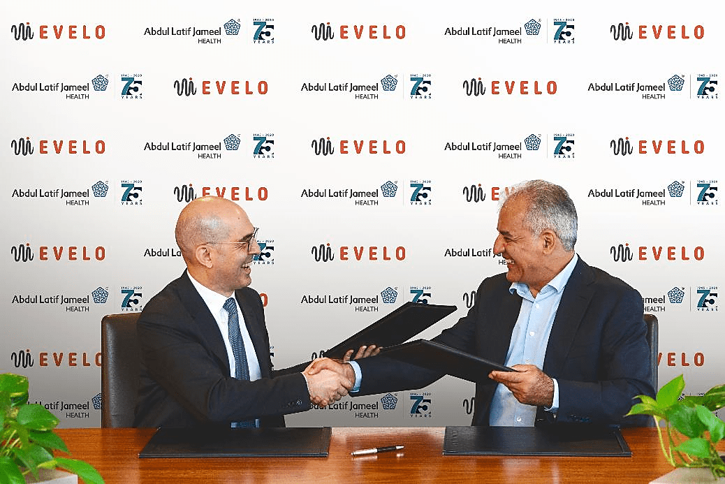 Dr. Akram Bouchenaki, Ph.D. CEO Abdul Latif Jameel Health, (L) and Dr. Simba Gill, Ph.D. CEO Evelo Biosciences (R) at the recent signing ceremony at Abdul Latif Jameel International’s offices in Dubai, UAE.
