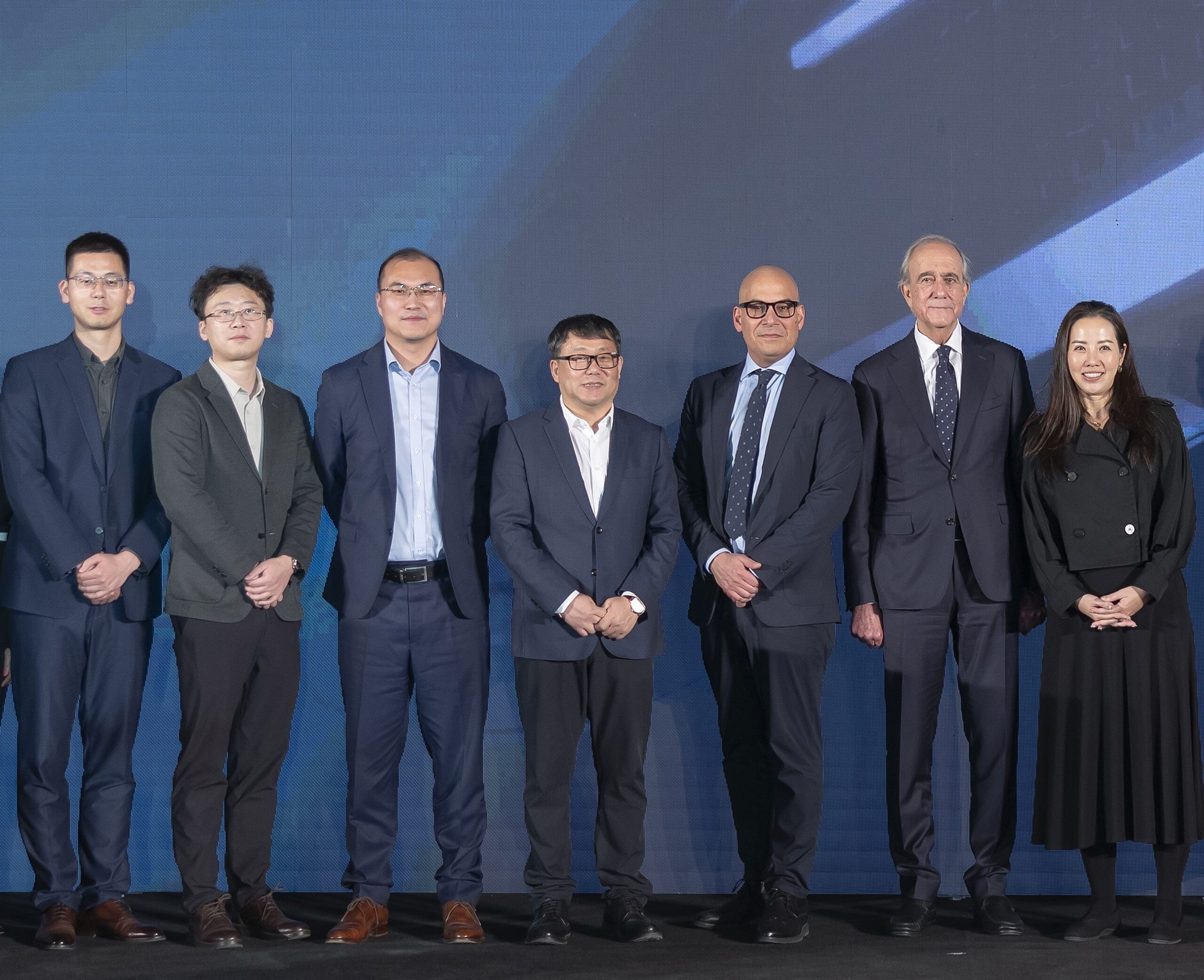The Jameel Motors and Farizon Geely Commercial Senior Leadership Teams.